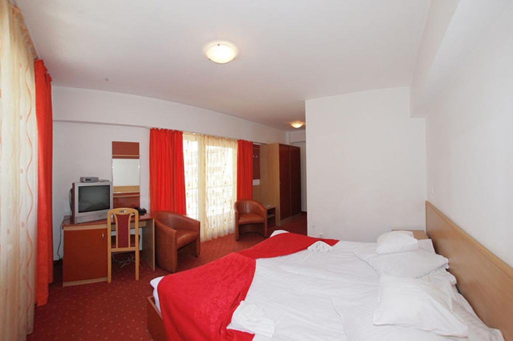 Hotel International Baile Herculane Room photo